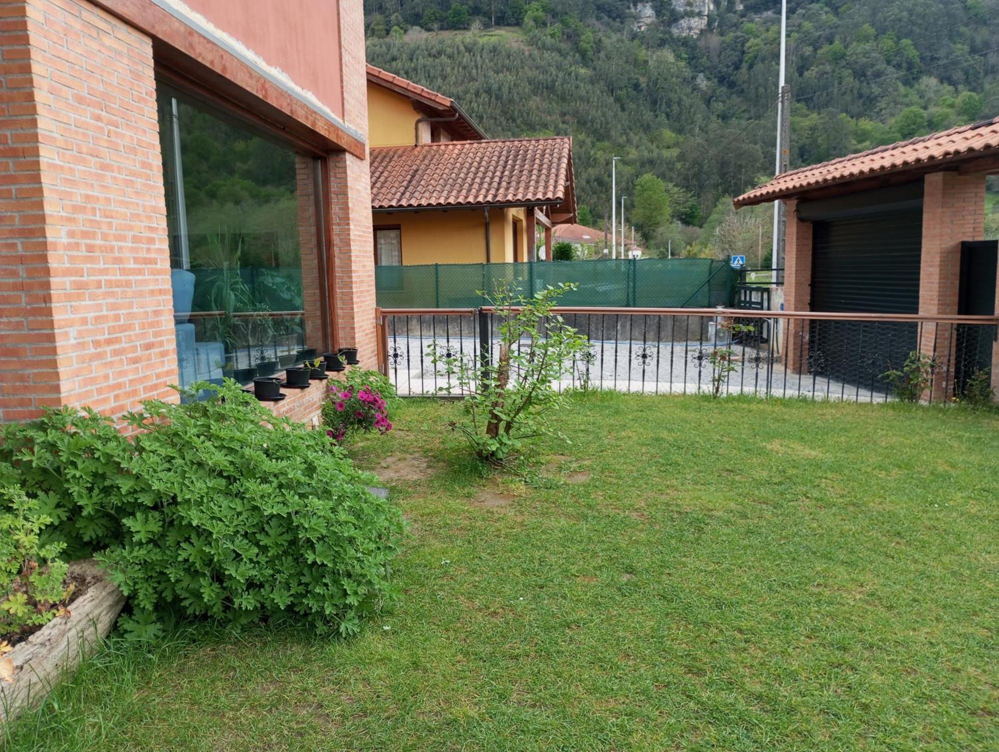 La Casa Malvarrosa Ampuero Exterior foto